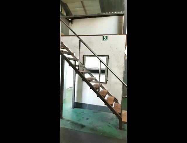 226M² WAREHOUSE TO LET IN PAROW CENTRAL